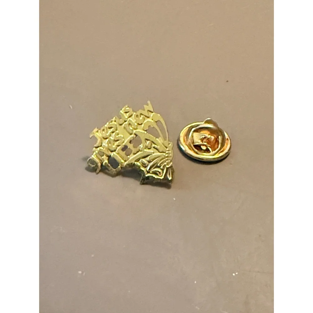 Expressions of Faith Jesus Gives‎ New Life Butterfly Gold Tone Lapel Pin 1997